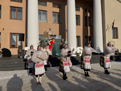 image_XiZCougmsIP.jpg
