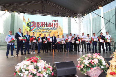 image_pNJ9VY-Kz87.jpg